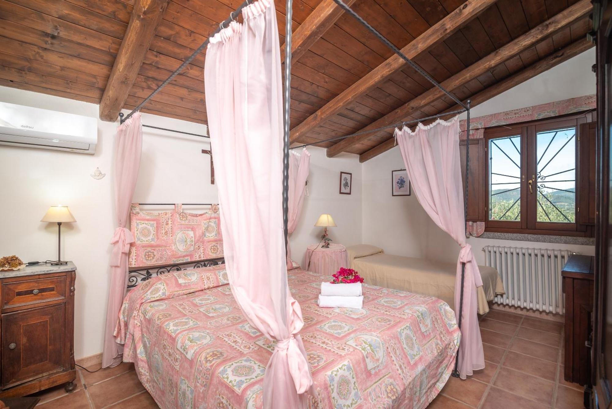 Villa Peditoltu Olbia Exterior photo